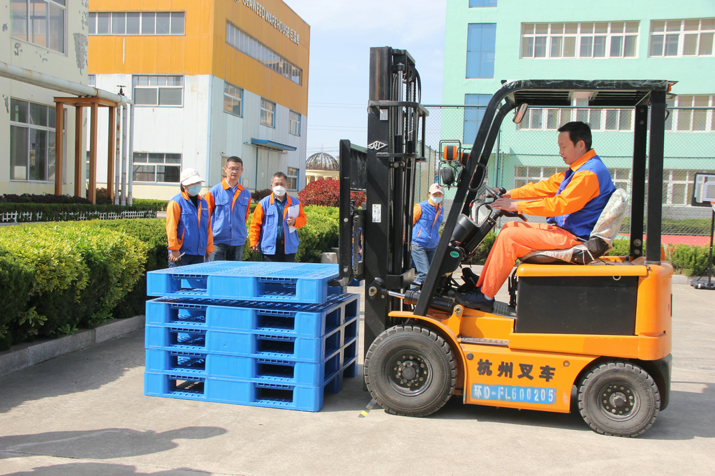 潔晶集團(tuán)舉辦2023年度叉車工崗位技能競賽